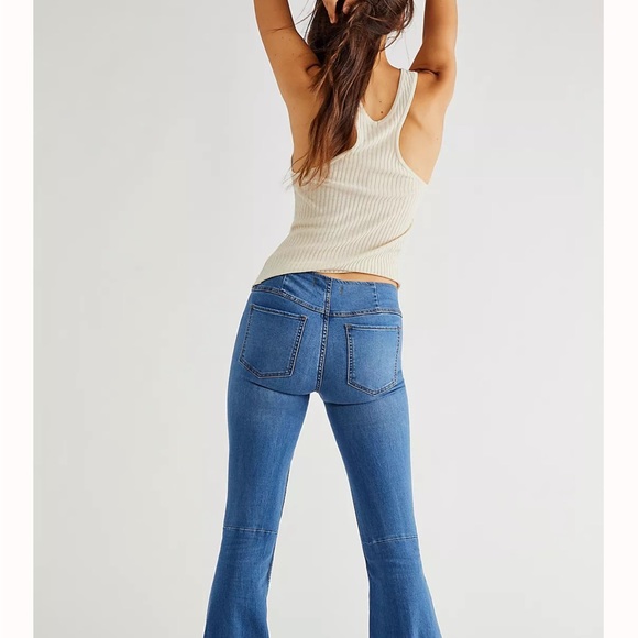FREE PEOPLE STRETCH FLARES - Picture 3 of 11